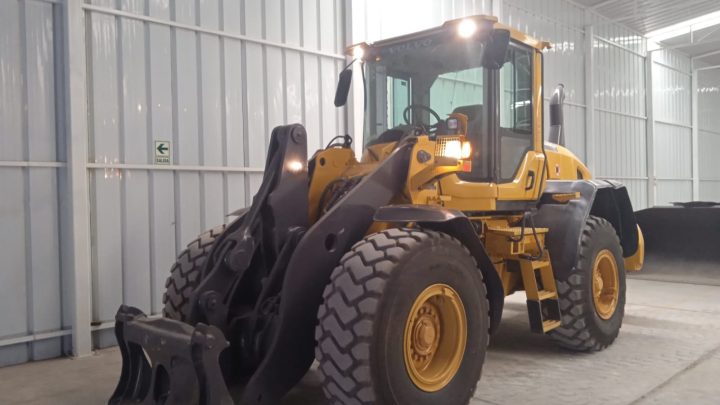 VOLVO L90