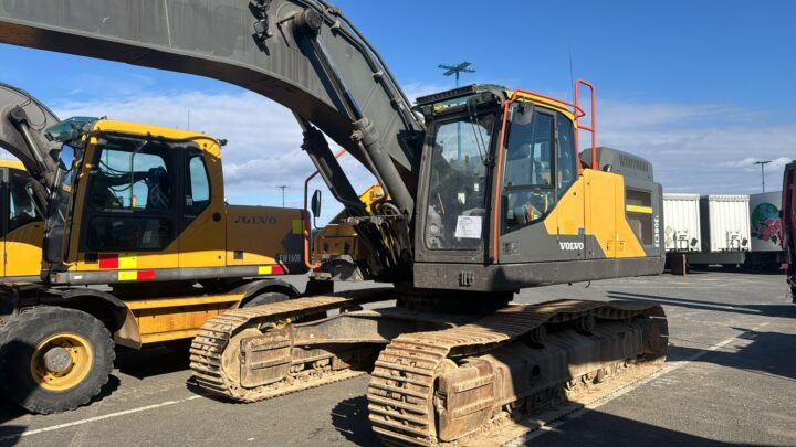 VOLVO EC380EL